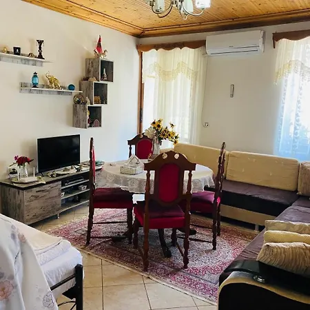 Hida Old Bazaar * Гирокастра